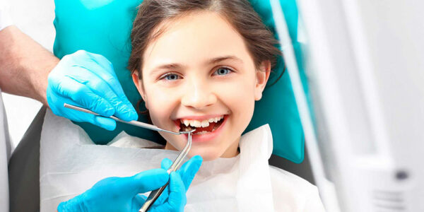 Como conseguir que tu hijo quiera ir al dentista